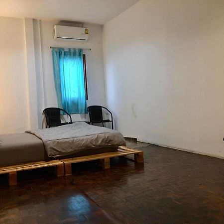 Zee Thai Hostel Bangkok Extérieur photo